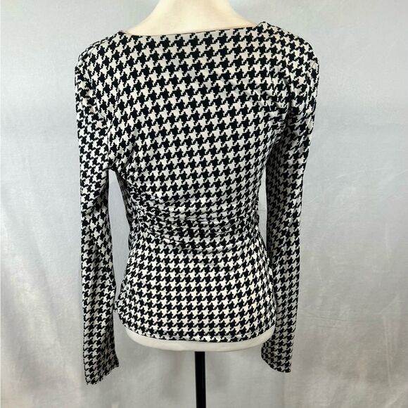 Vince Camuto long sleeve black and white houndstooth ruched top size small - Picture 5 of 7